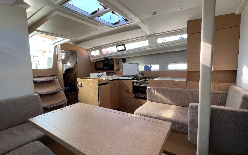 SUN ODYSSEY 410 — photo 17