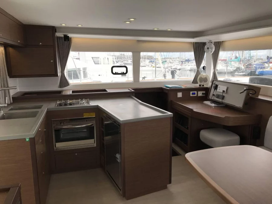 LAGOON 450S | 2022 | /AC/WATERMAKER (VERTIGO)  - 5