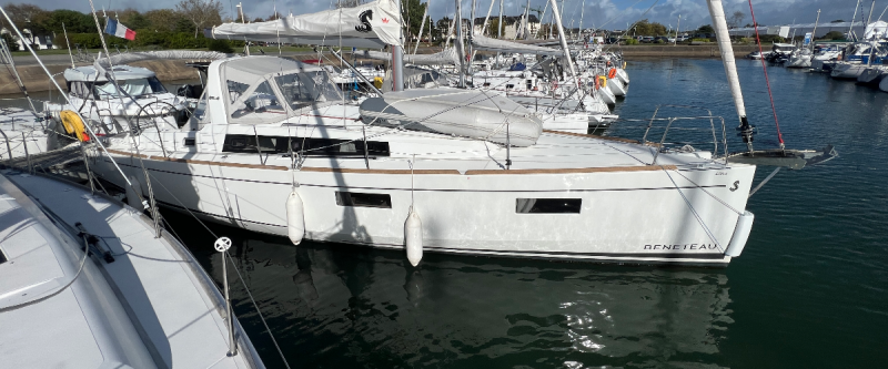 OCEANIS 38.1 — photo 474