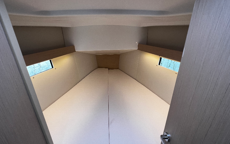 OCEANIS 34 QR — photo 433