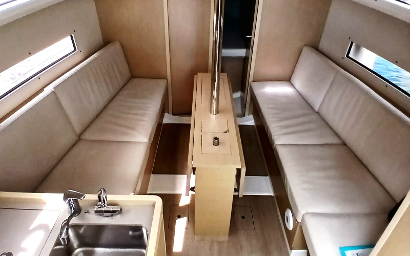 OCEANIS 30.1 DL — photo 470