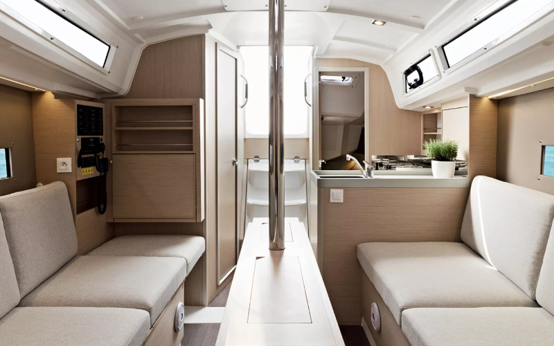 Photo #4 - OCEANIS 30.1 (MINUSCULE) in Tolone - 27124
