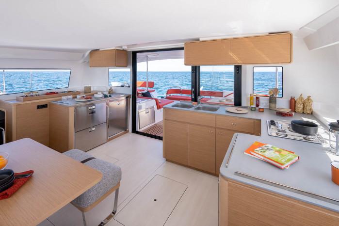Photo #9 - EXCESS 14 (Coin de mire) en Porto Vecchio - 27173