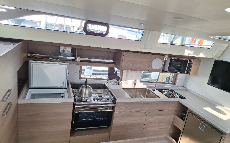 OCEANIS 52 — photo 236
