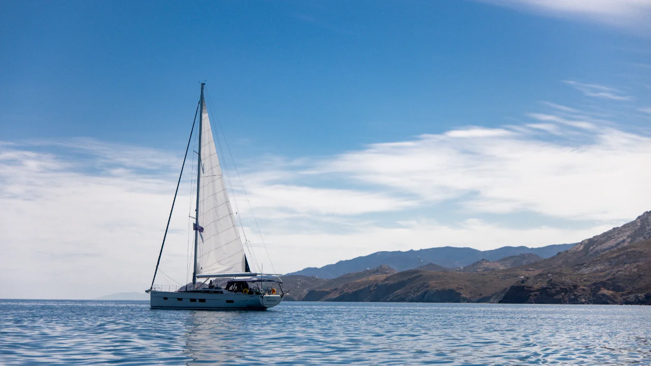 Voyage à la voile de Santorin à Mykonos sur Bavaria 51 — photo 33