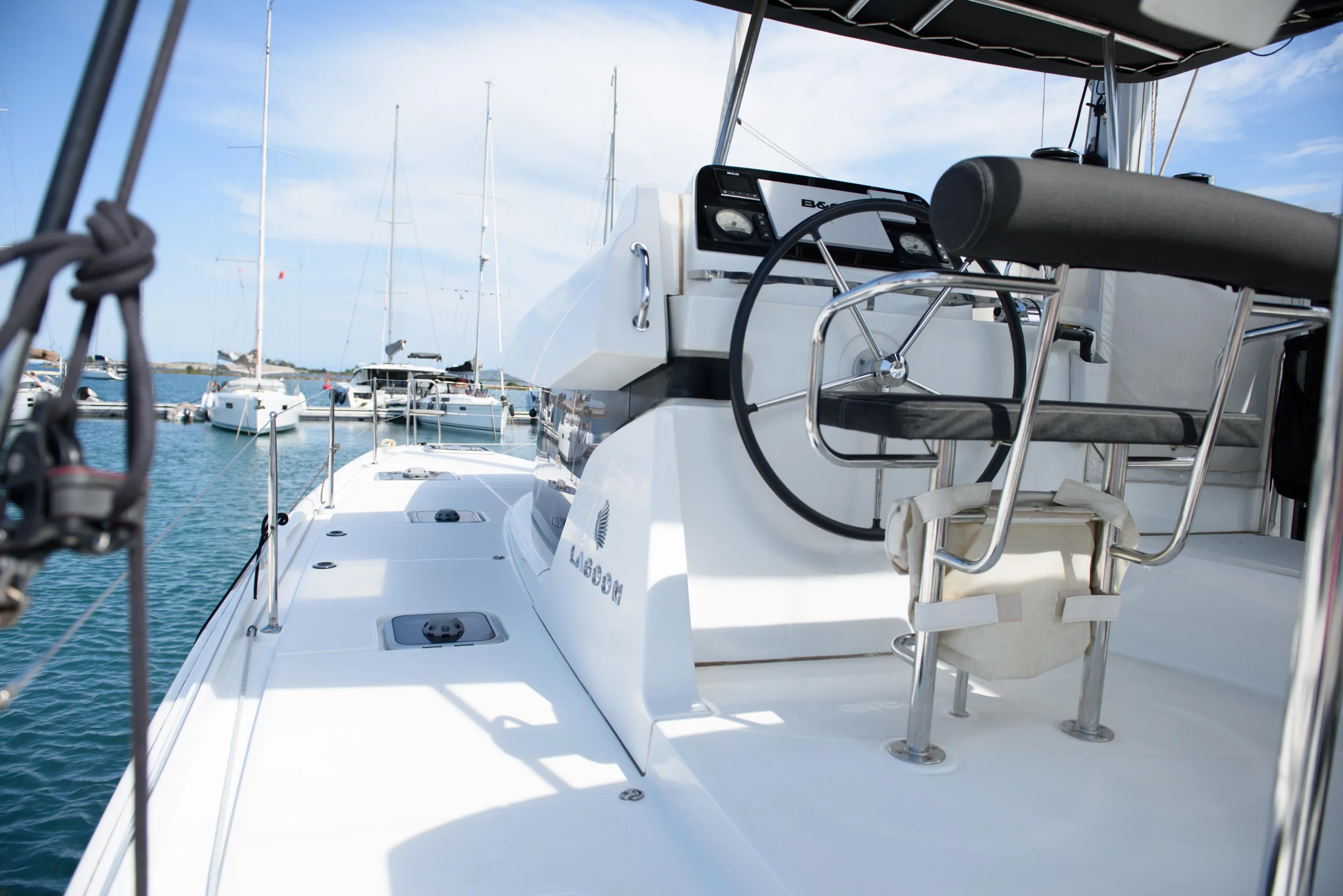 Lagoon 42 (Full Moon)  - 17
