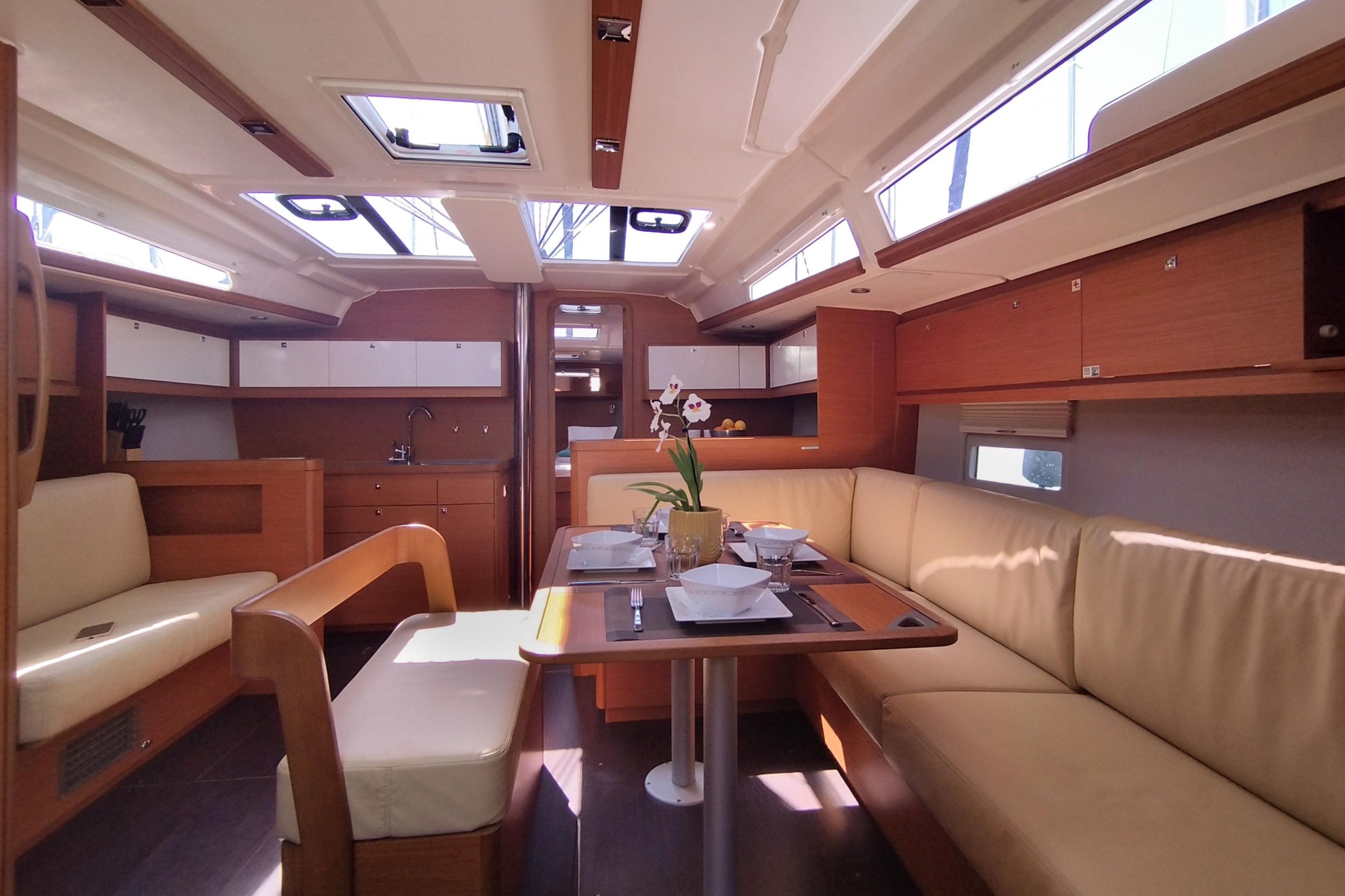 Photo #8 - Dufour 430 Grand Large (Andream) in Portisco - 23842