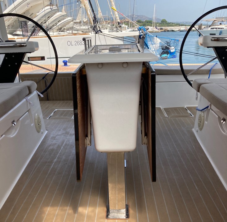 Photo #7 - Dufour 430 Grand Large (Hermione) in Portisco - 8066