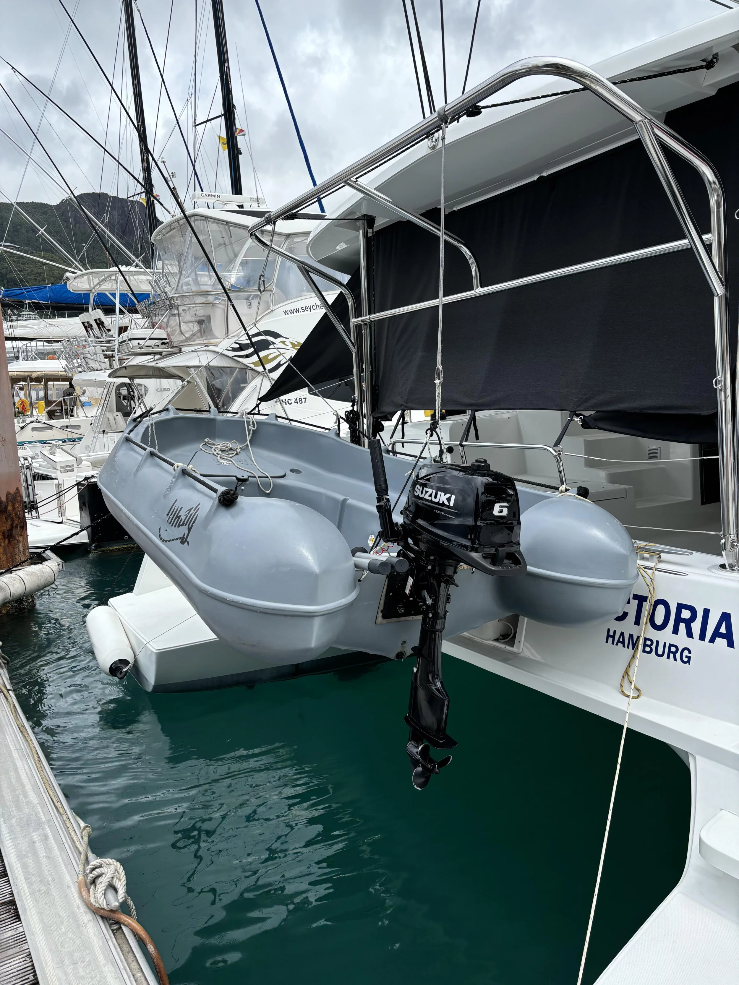 Lagoon 42 (Victoria) Dinghy - 2