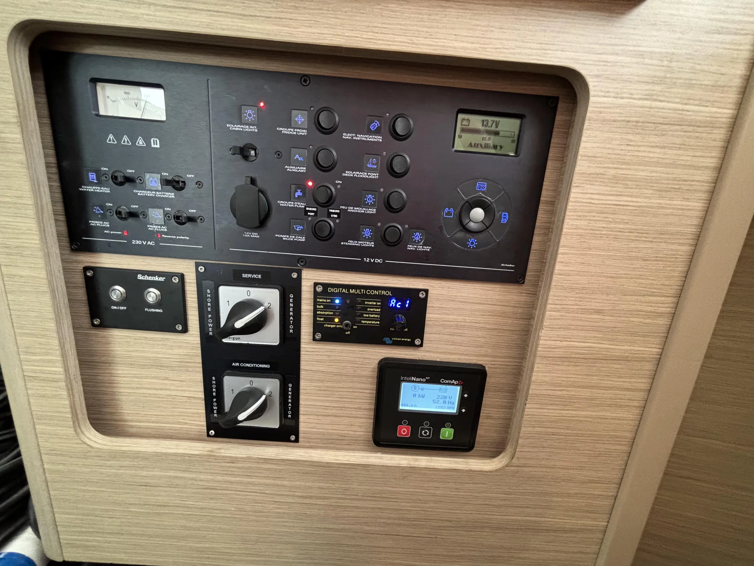 Lagoon 42 (Victoria) Electronics Panel - 5
