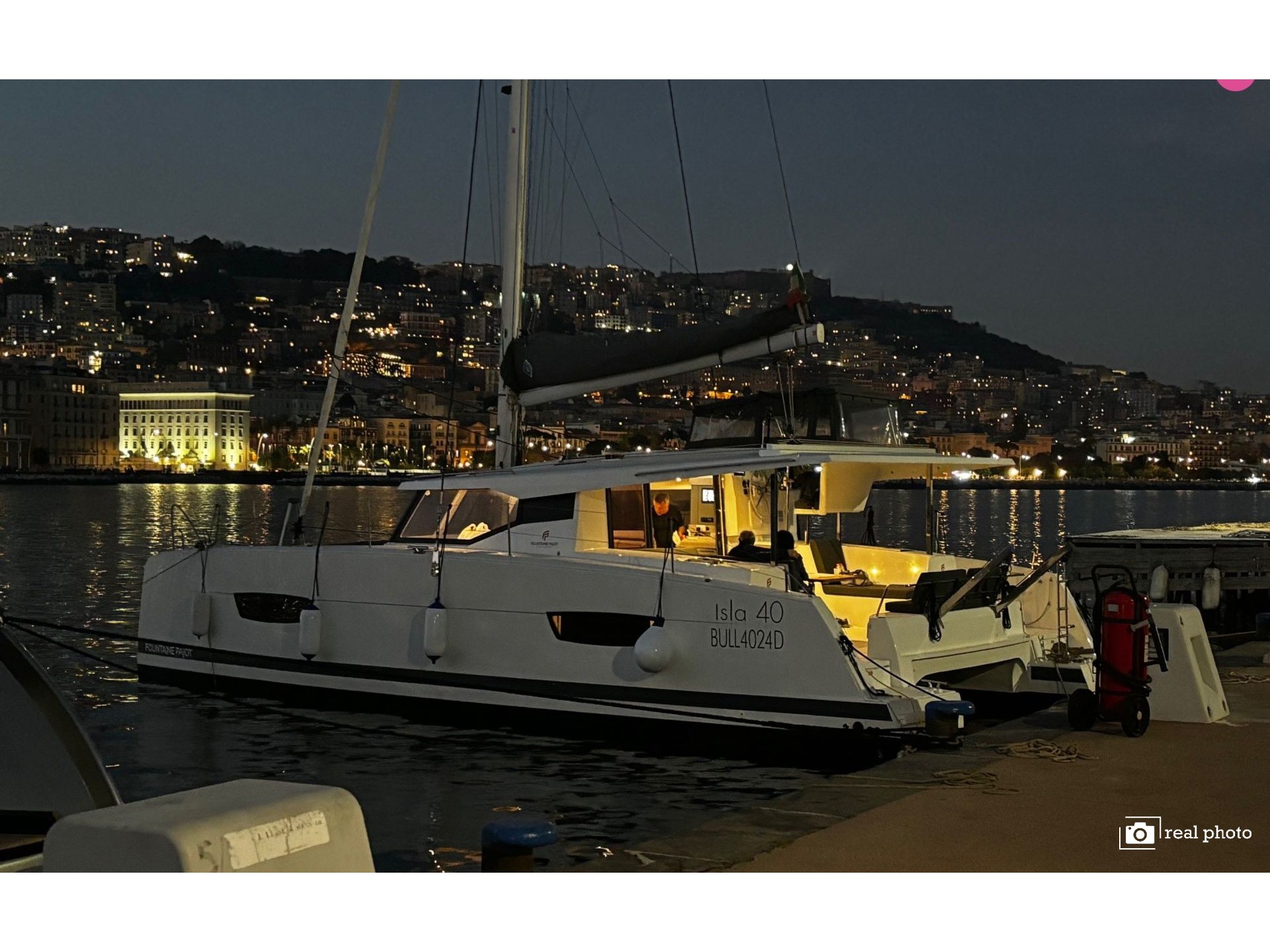 Photo #1 - Isla 40 (Mmiria) in Castellammare di Stabia - 3661