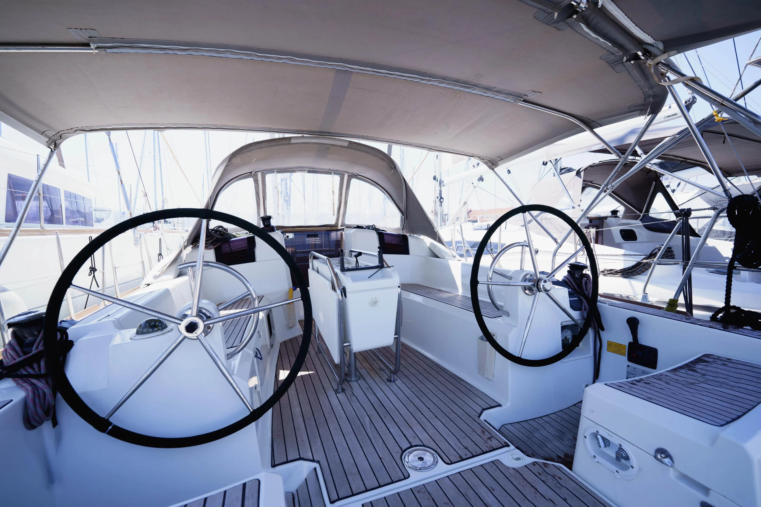 Jeanneau Sun Odyssey 379 (Amor Fati)  - 20