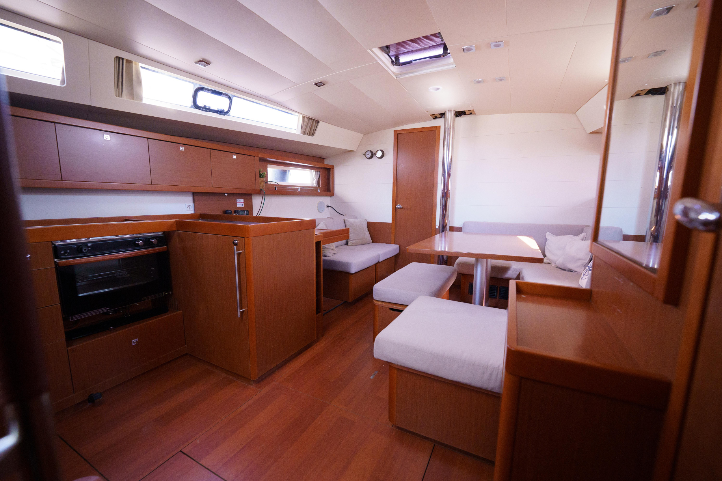 Photo #7 - Oceanis 45 (So what) en Lefkada - 21380