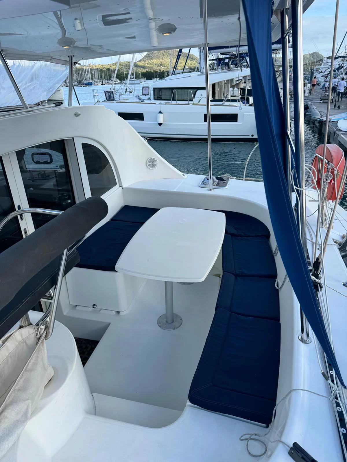 Lagoon 380 (Oscar II)  - 0