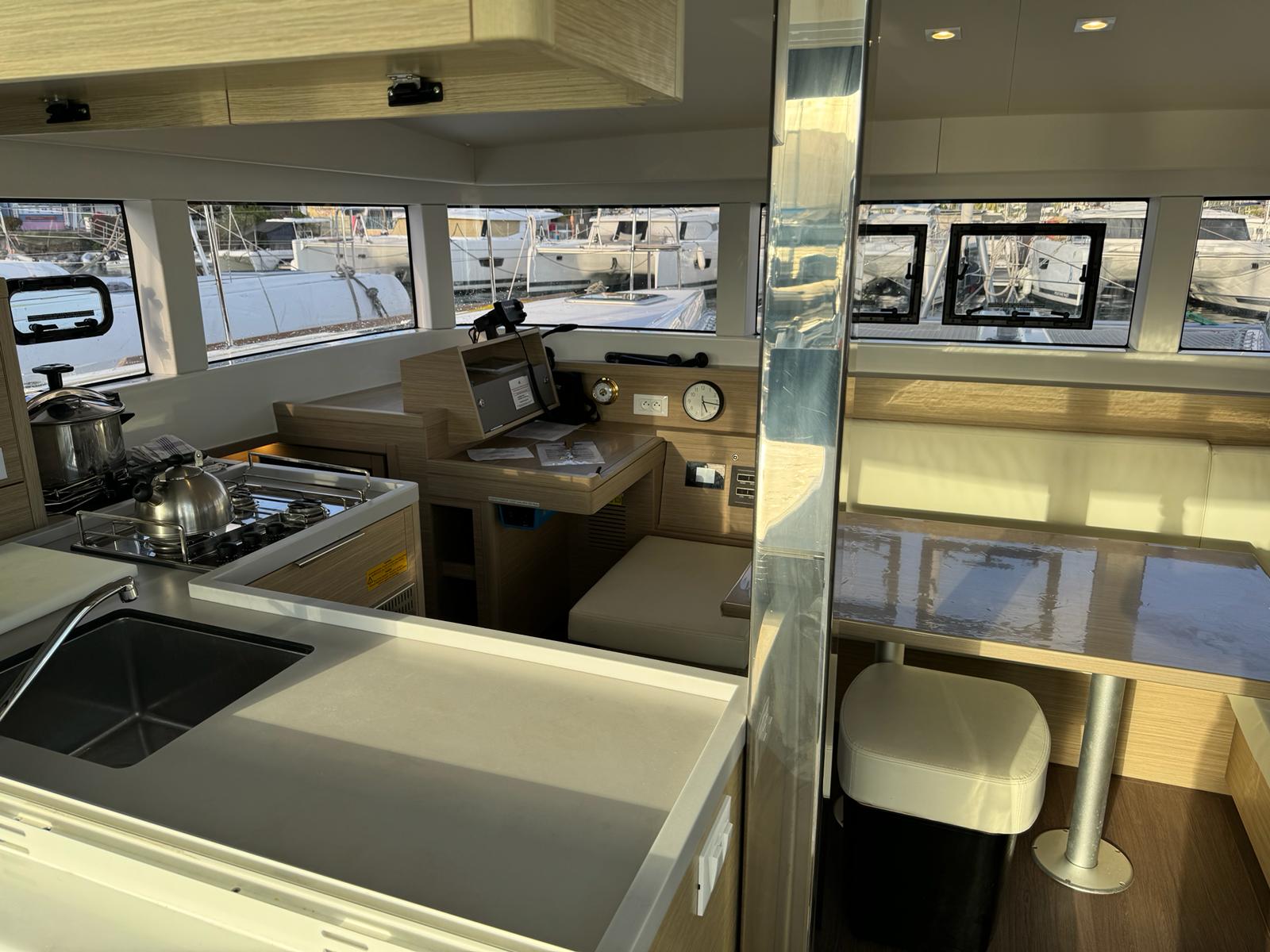 Photo #5 - Lagoon 40 (ROXY I) en Le Marin - 24797