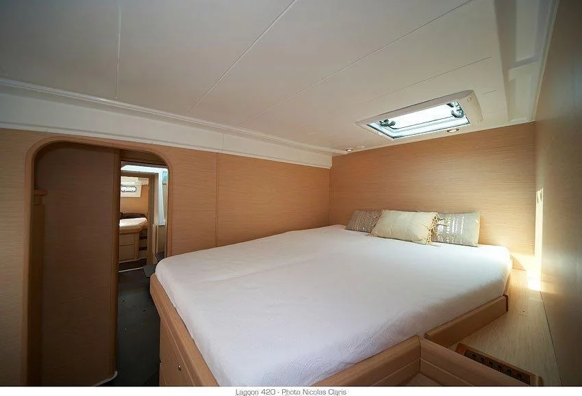 Lagoon 420 (LeVent) Front Cabin - 33