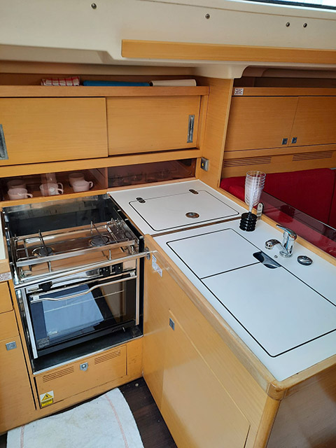 Photo #13 - Elan 350 (Sierra) in Biograd - 3725