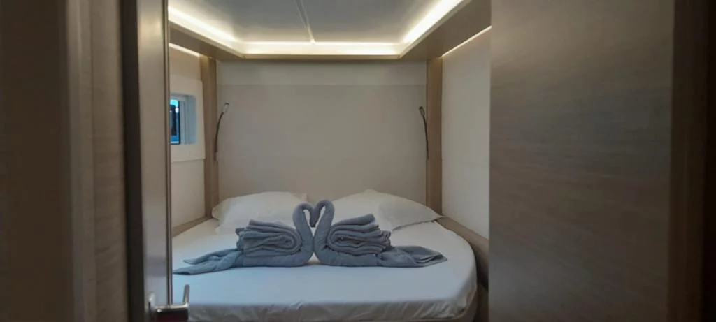 Lagoon 46 (Venus) Cabin 1 - 2