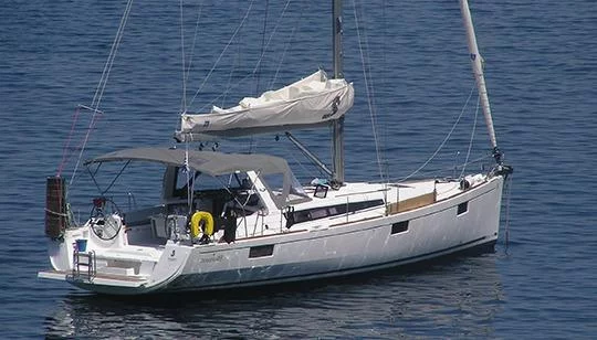 Oceanis 48 (Ferousi New Sails 20)  - 4
