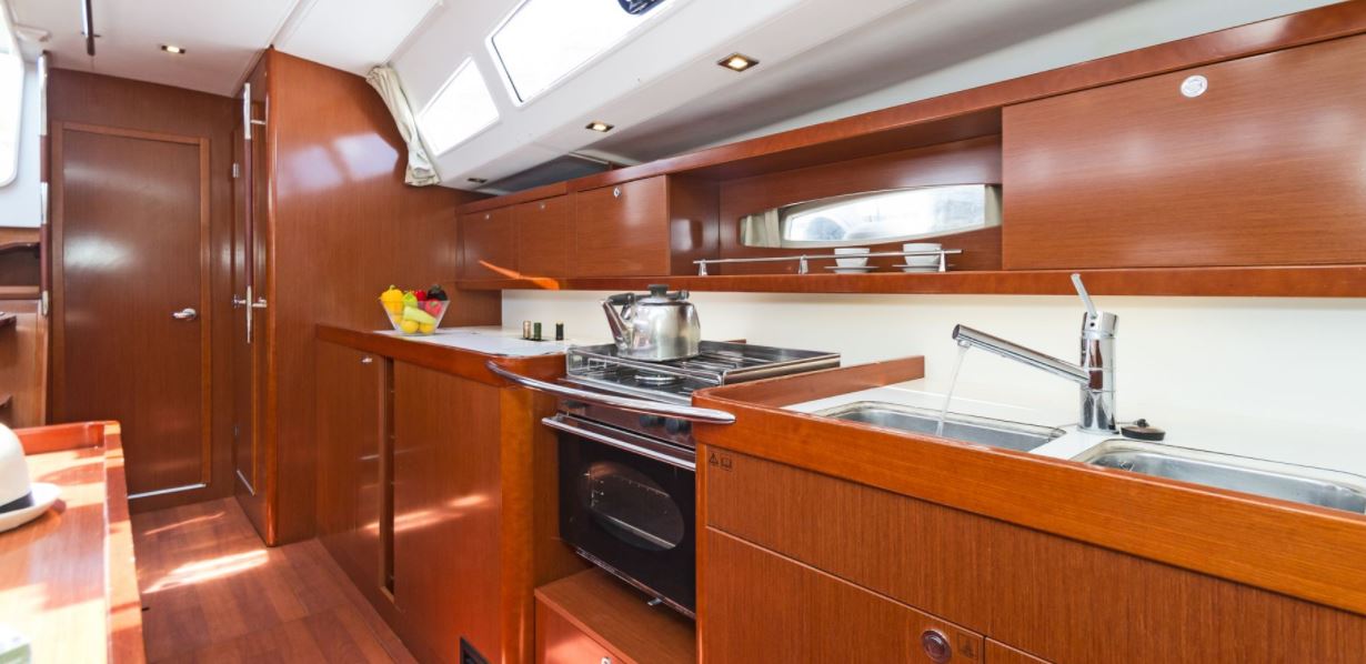Photo #7 - Oceanis 50 Family (Leandros D) in Athens - 24546