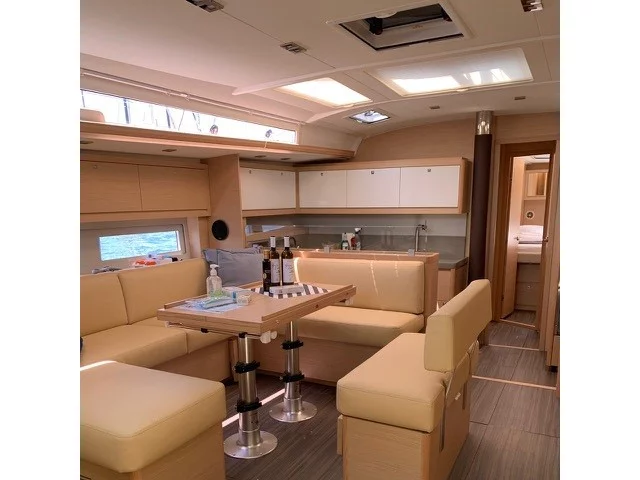 Dufour 530 (Princess Leia) Interior image - 13