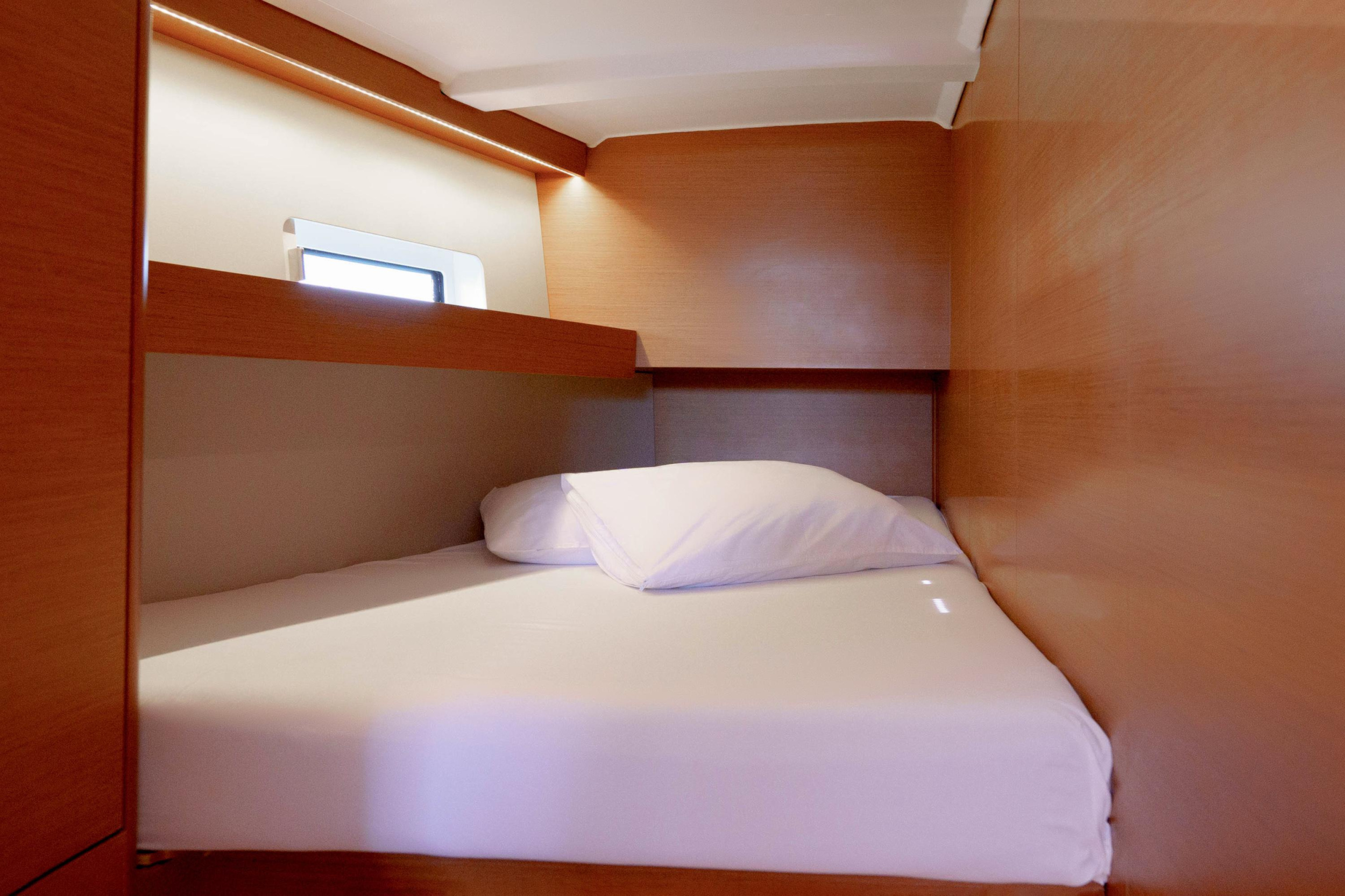 Photo #6 - Sun Odyssey 490 (Kalm) in Lefkada - 20755