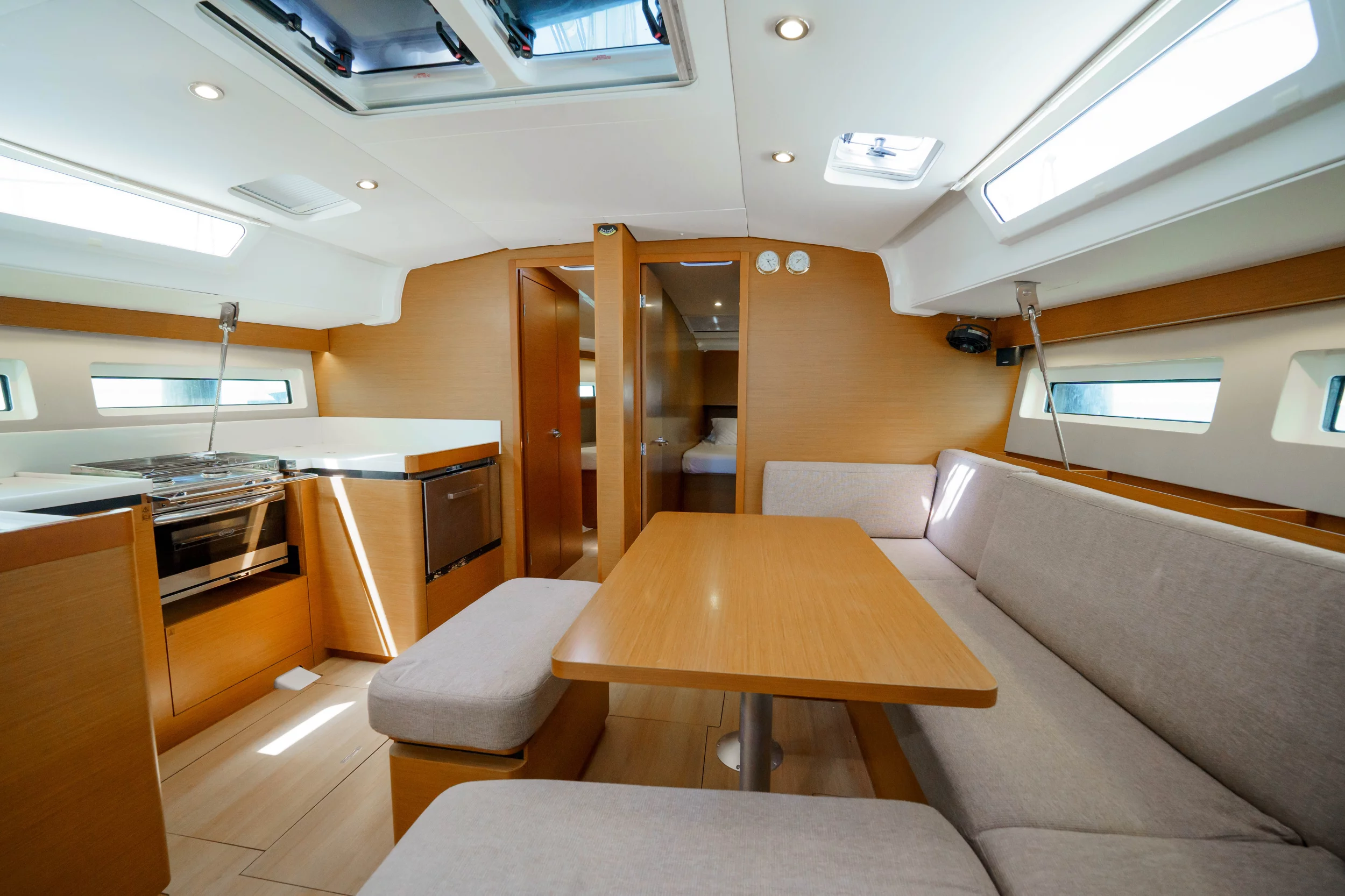 Sun Odyssey 490 (Kalm)  - 1