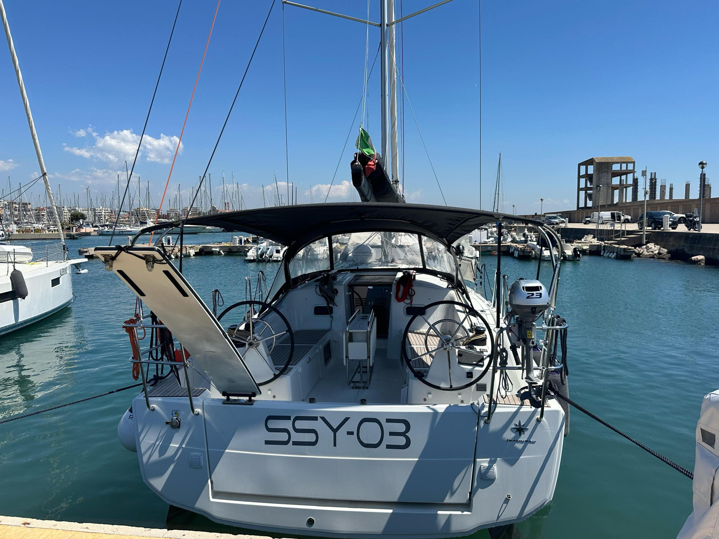 Photo #4 - Sun Odyssey 380 (SSY-03) en Roma - 3736
