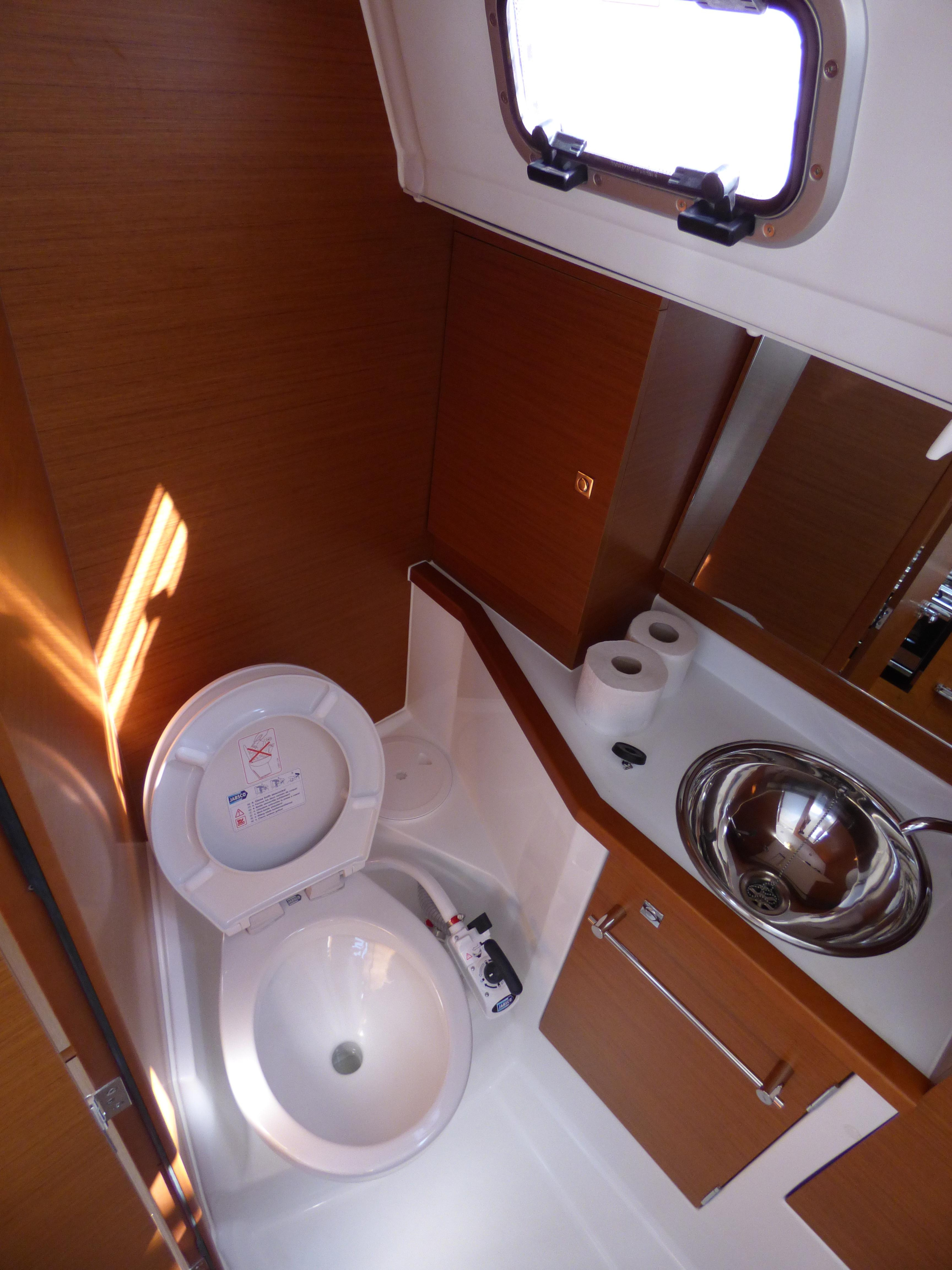 Photo #24 - Sun Odyssey 389 (VACSKAMATI) in Kastela - 25365