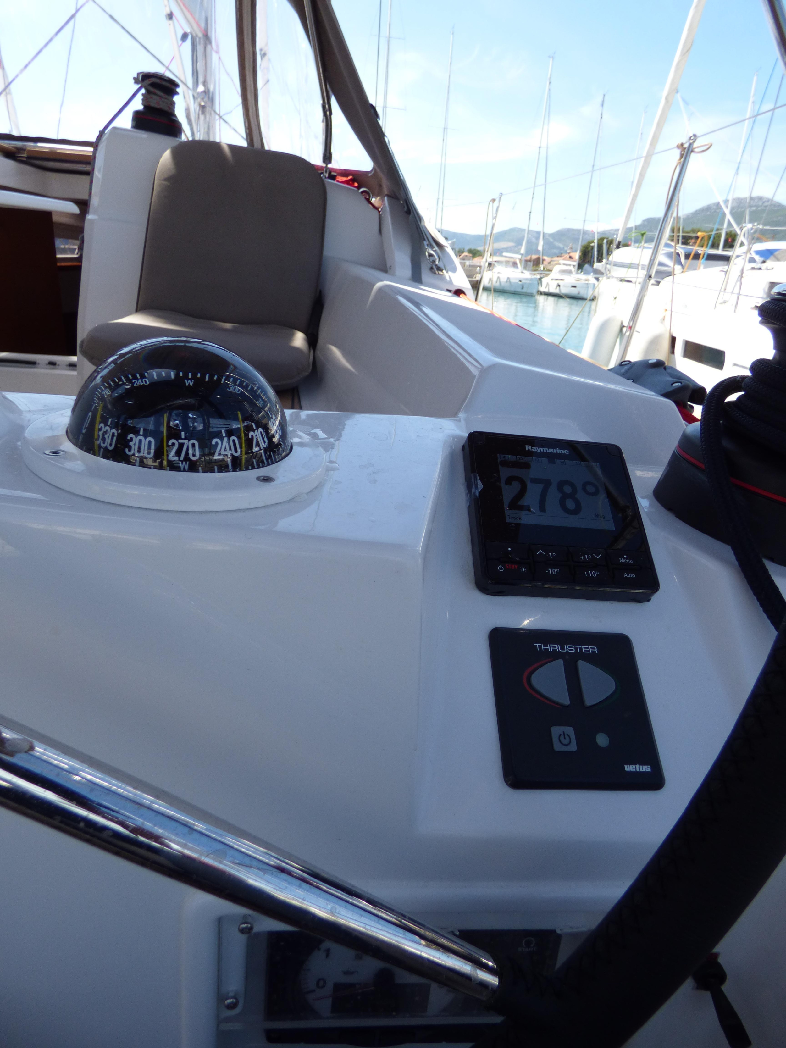 Photo #6 - Sun Odyssey 389 (VACSKAMATI) in Kastela - 25365