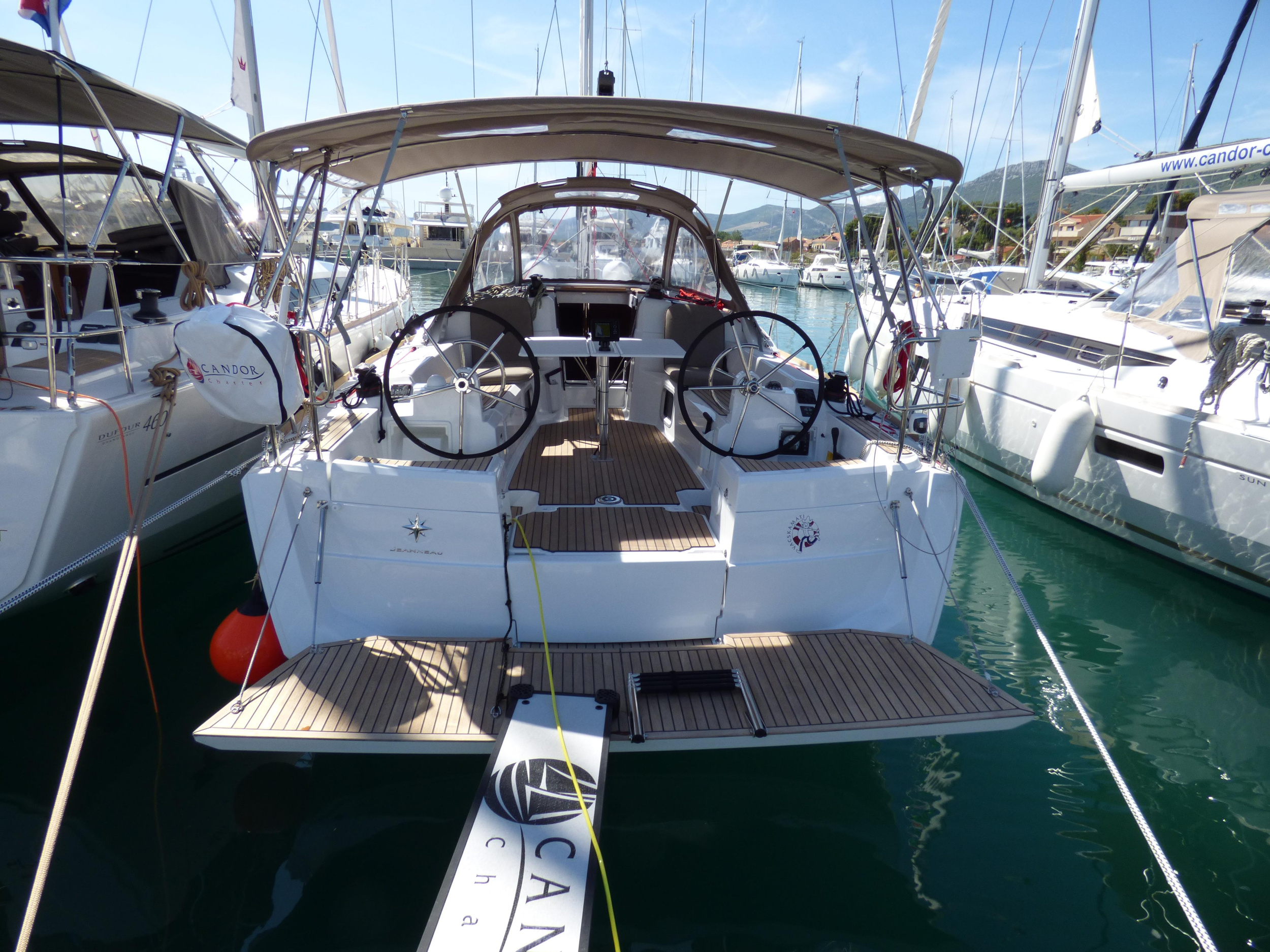 Photo #22 - Sun Odyssey 389 (VACSKAMATI) in Kastela - 25365