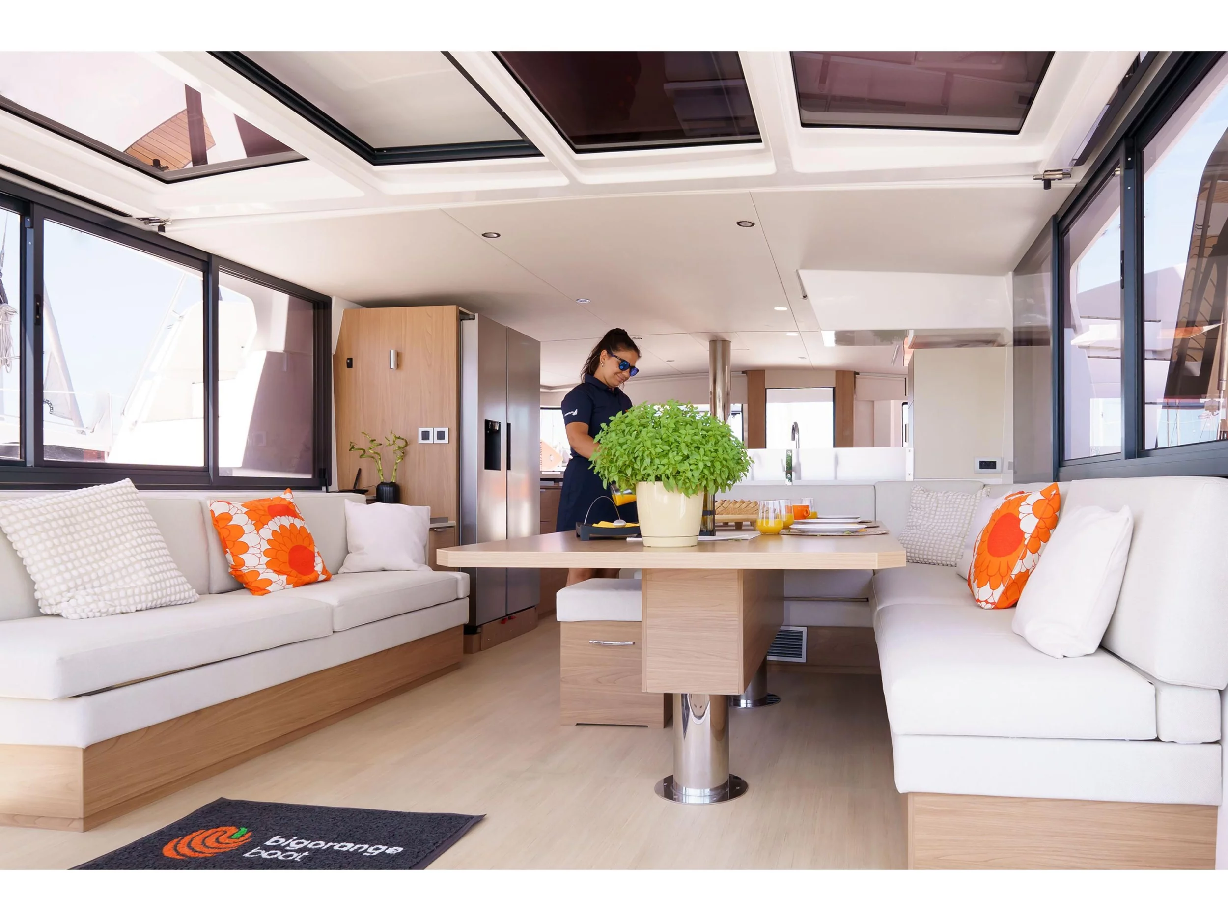 Bali 4.8 (The Big Orange Boat) Interior image - 34