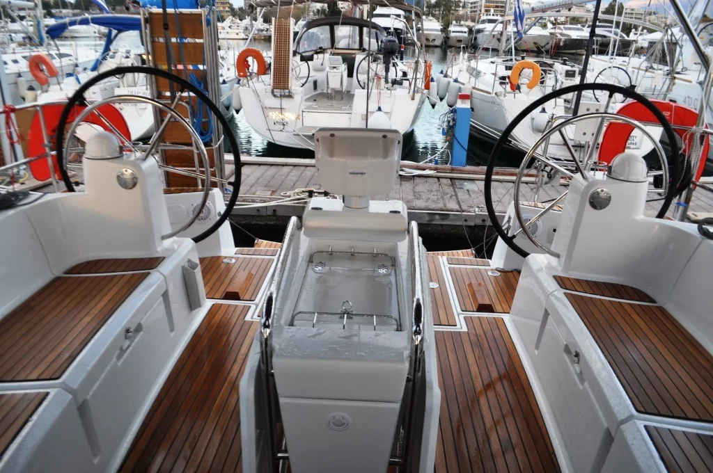 Sun Odyssey 519 (Aquaholic)  - 10