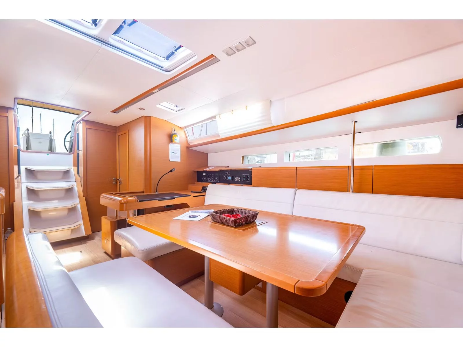 Sun Odyssey 440 (Simoun (Pax 10)) Interior image - 6