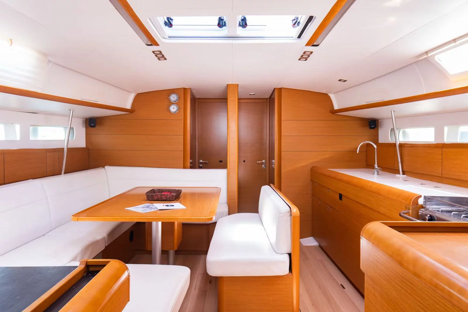 Sun Odyssey 440 (Simoun (Pax 10))  - 5