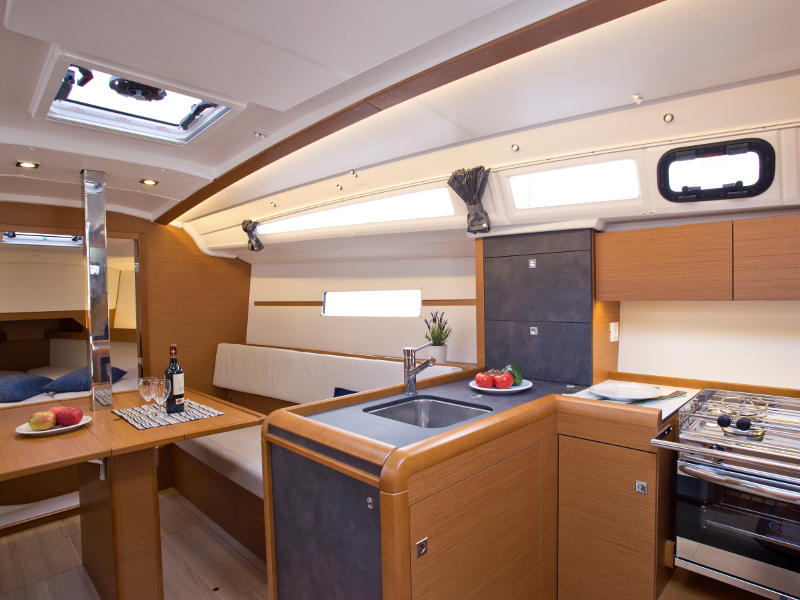 Photo #10 - Sun Odyssey 349 (SheShe) in Pula - 23902