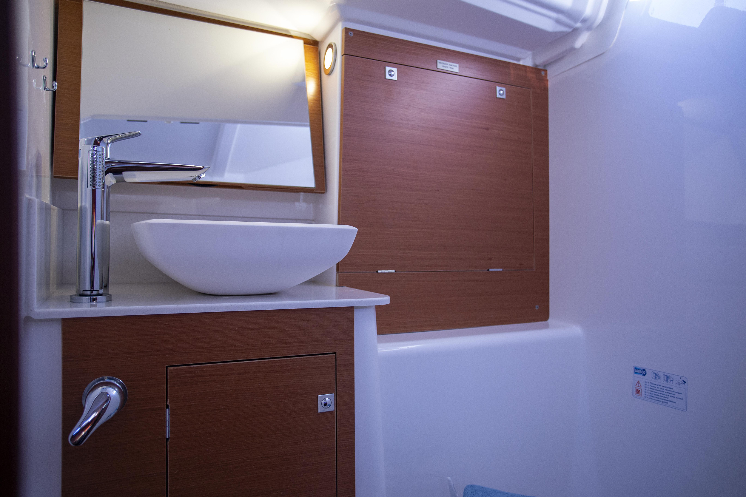 Photo #10 - Dufour 360 Grand Large (Vanila) en Mali Losinj - 8009