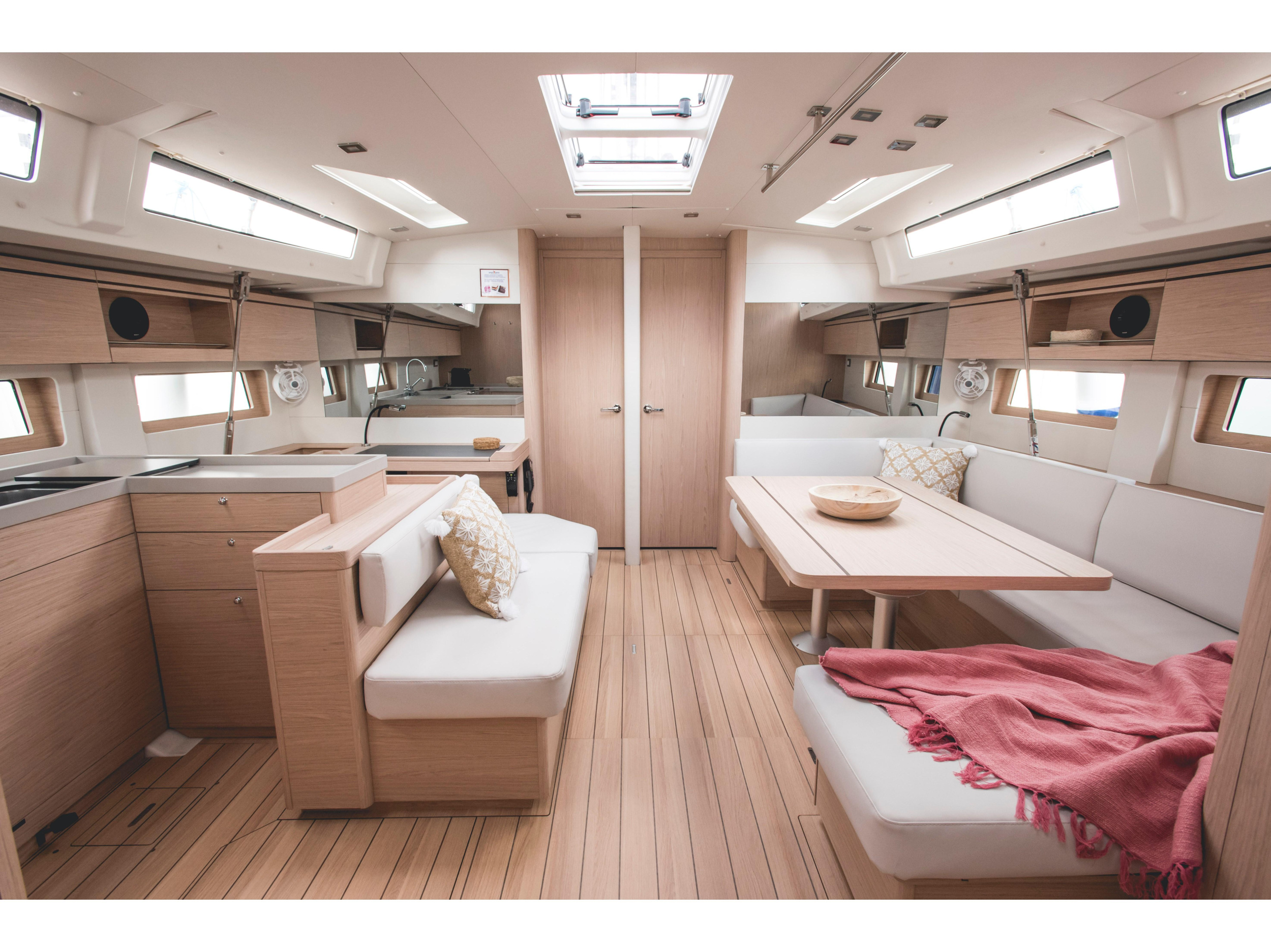 Photo #5 - Oceanis 51.1 (Aphros - Comfort line) in Salerno - 23833