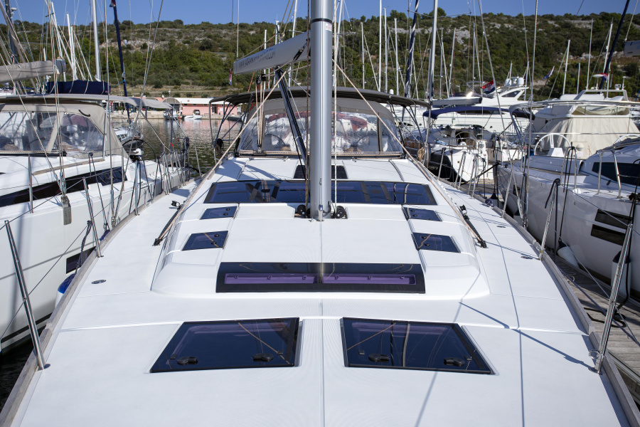 Photo #9 - Dufour 520 Grand Large (Lateja) in Primosten - 8012
