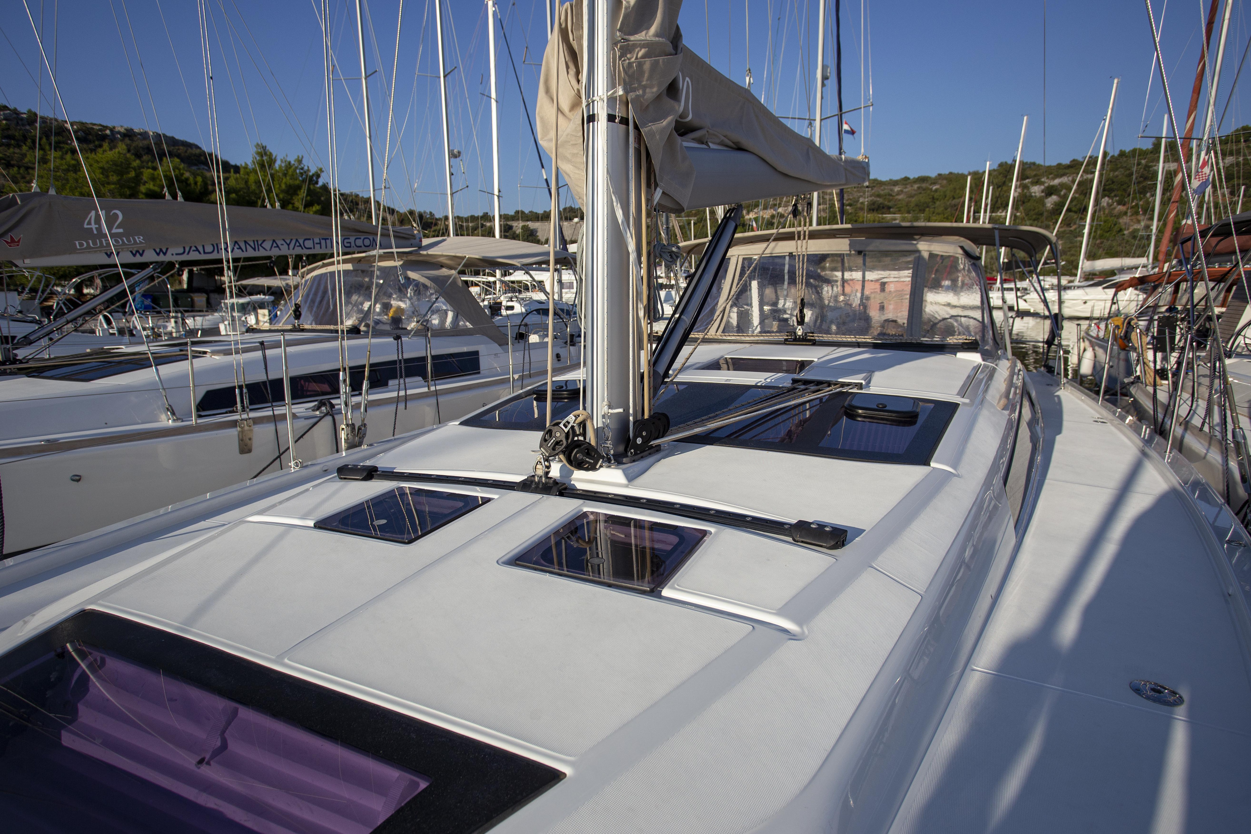 Photo #5 - Dufour 430 Grand Large (Sea cloud 1) in Pula - 8014