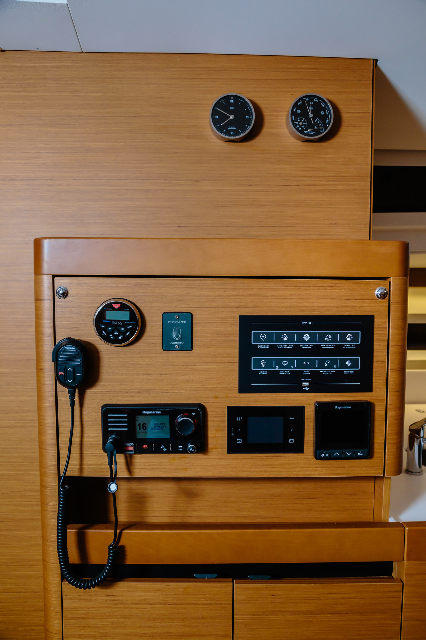 Photo #17 - Sun Odyssey 490 (Chaos - Standard line) in Capo d'Orlando - 23894