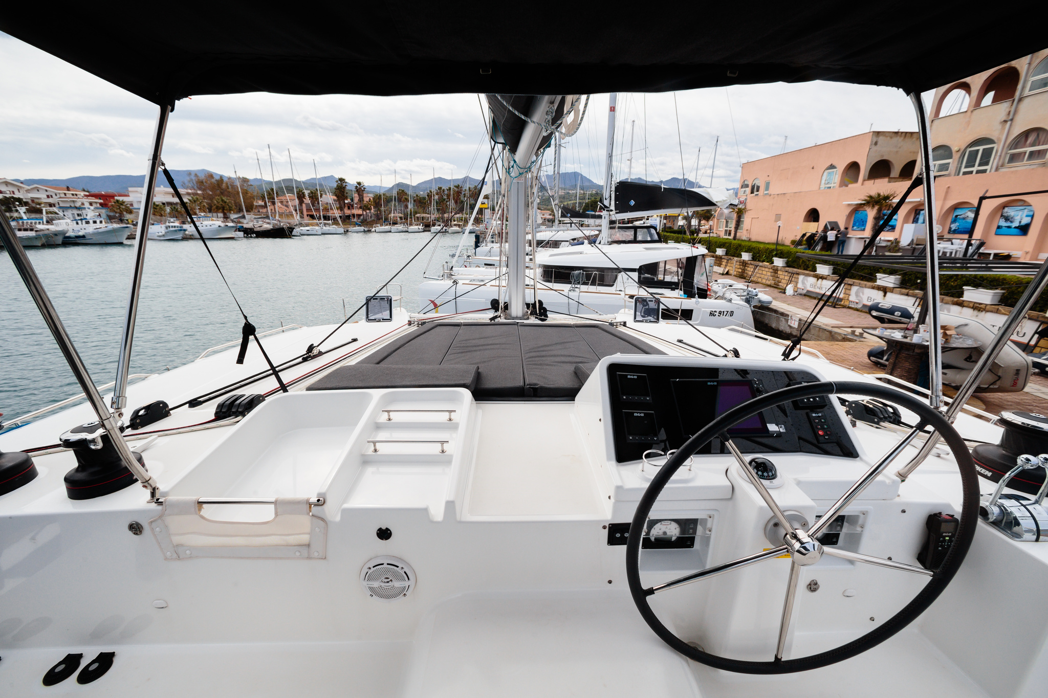 Photo #12 - Lagoon 450 Fly (Didyme - Standard line) en Olbia - 19776