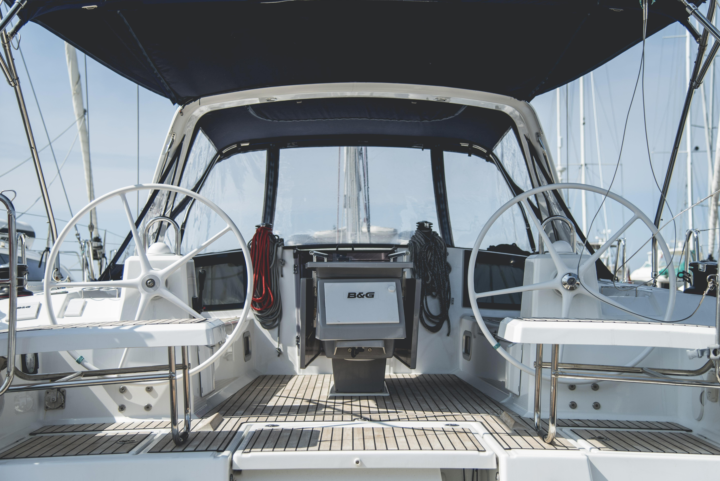 Photo #8 - Oceanis 41.1 (Hydros - Standard line) in Castiglioncello - 23838