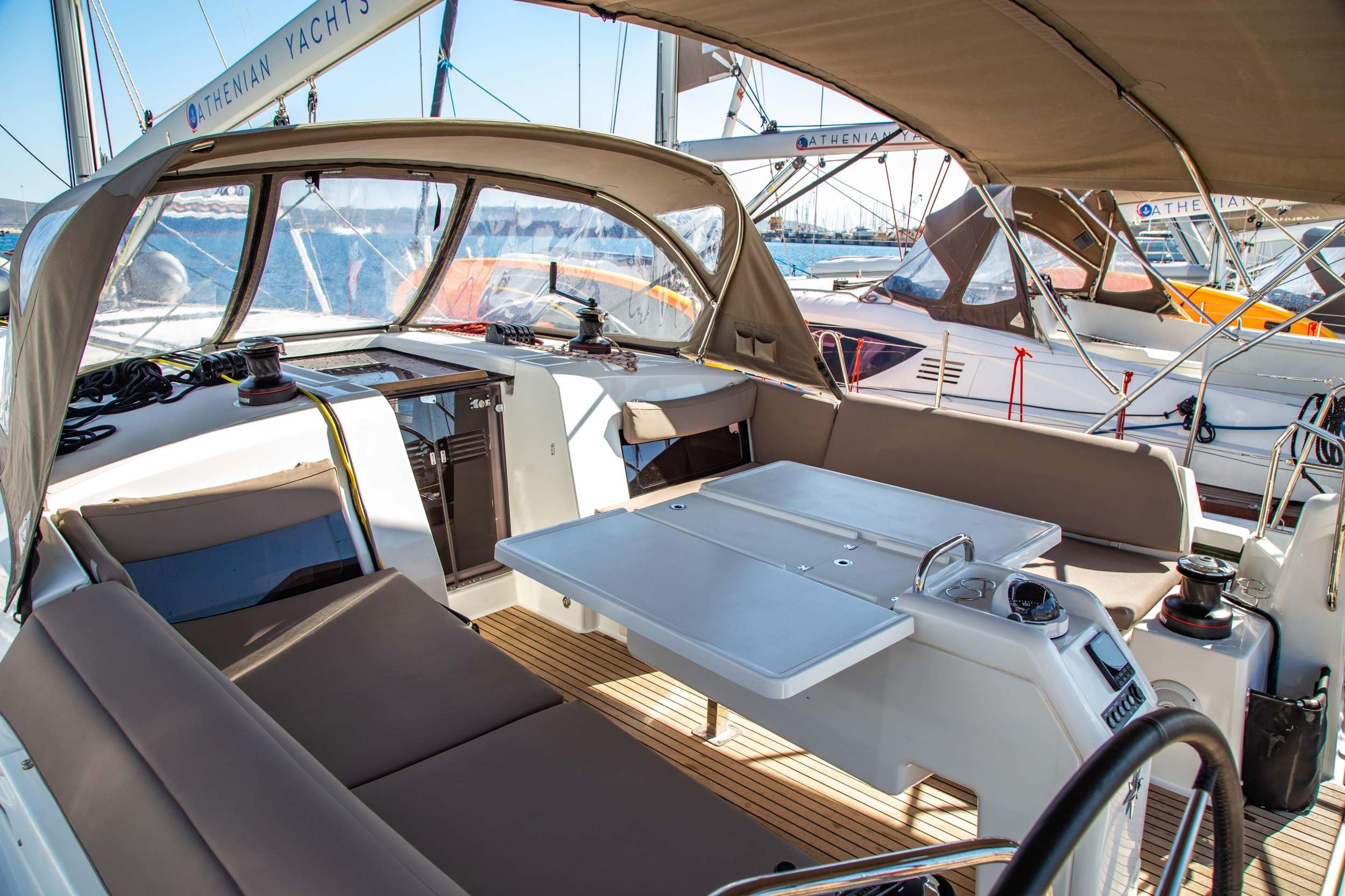 Photo #4 - Sun Odyssey 490 4 cabins (CONTIGO) in Lavrion - 18754