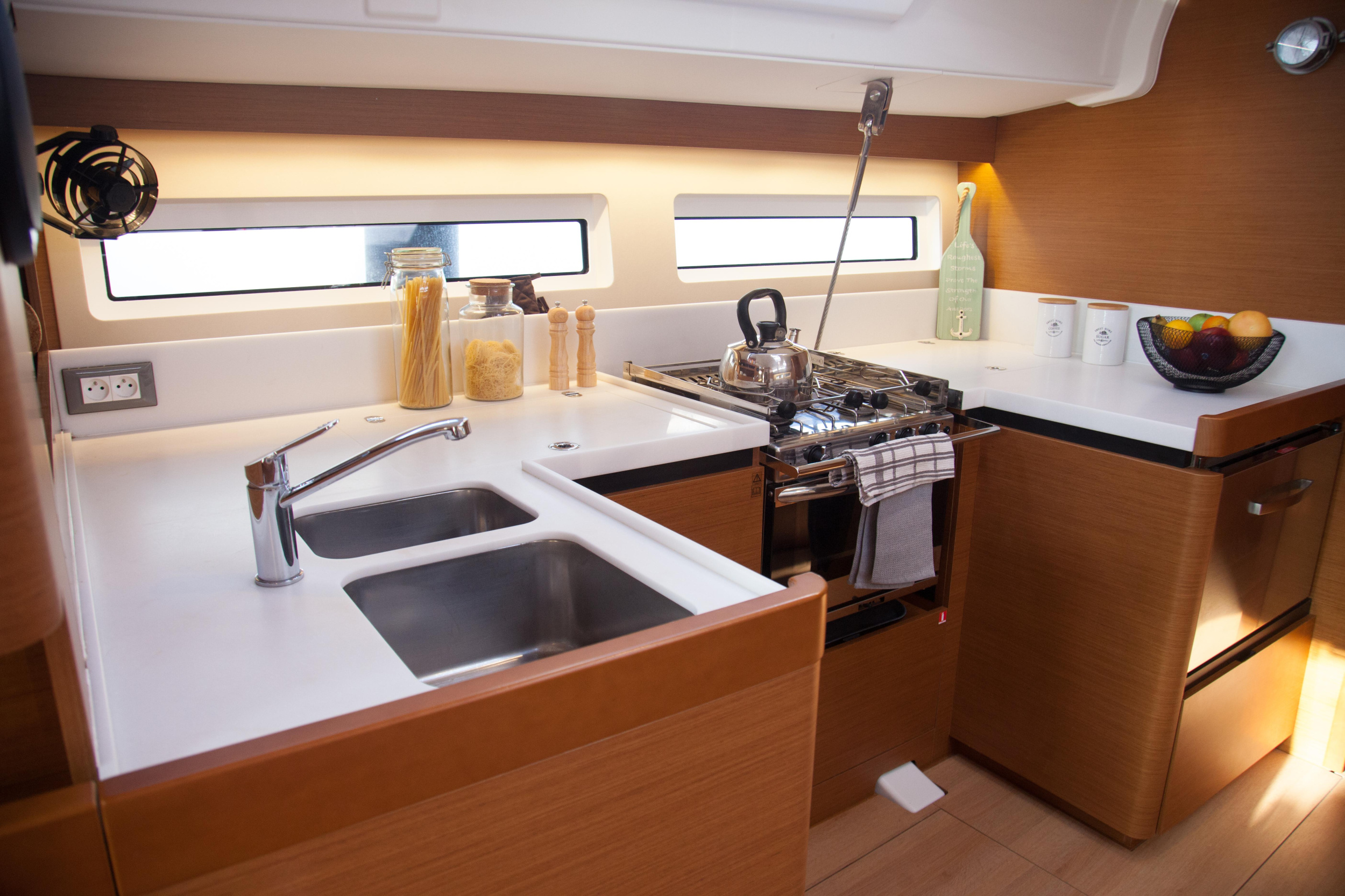 Photo #15 - Sun Odyssey 490 4 cabins (VITAMIN SEA) in Rhodos - 13191