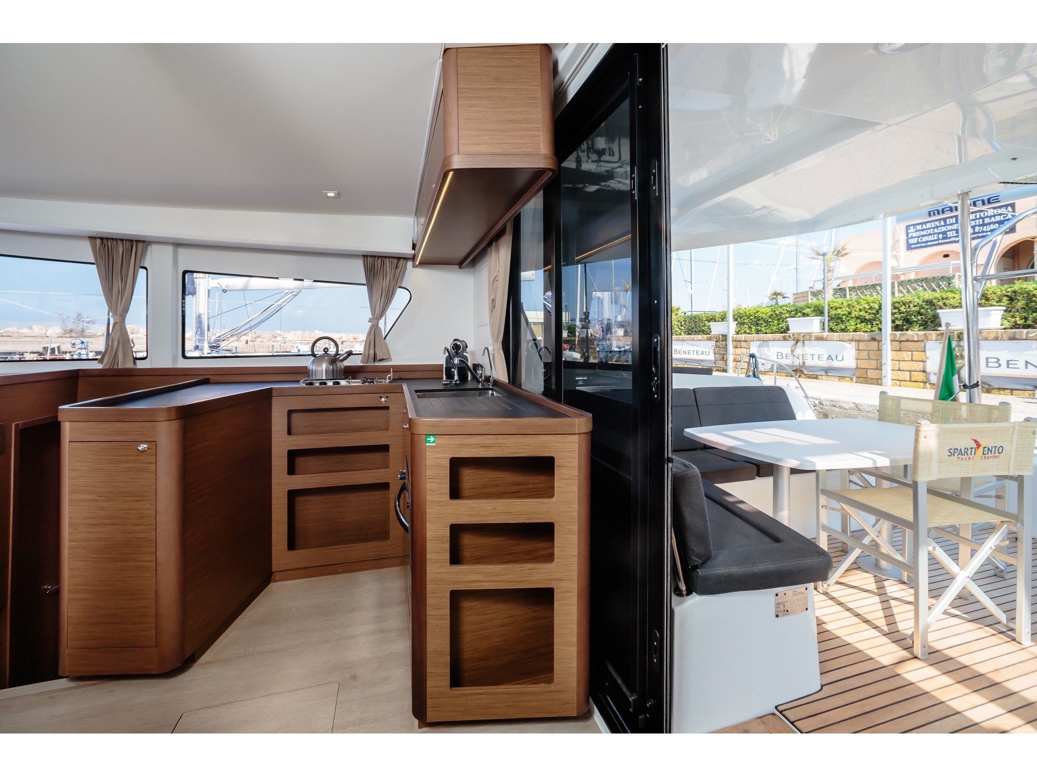 Photo #5 - Lagoon 42 (Brivido - Premium line) en Capo d'Orlando - 3838