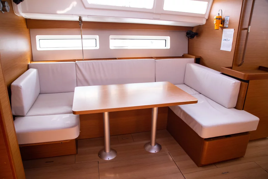 Sun Odyssey 490 6 cabins (THALEIA)  - 4