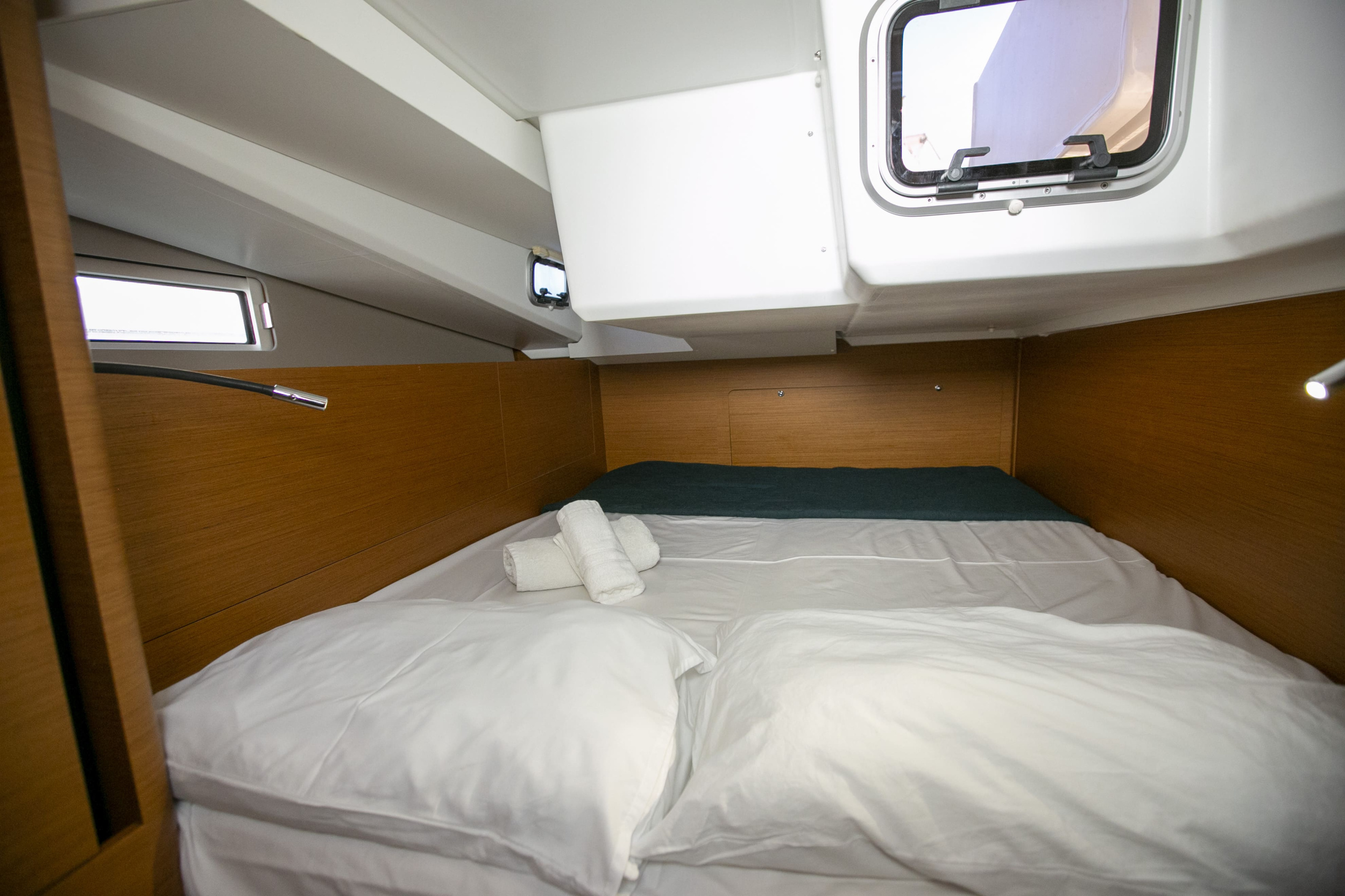Photo #16 - Sun Odyssey 440 (HOMESICK GEORGE) in Skopelos - 12518