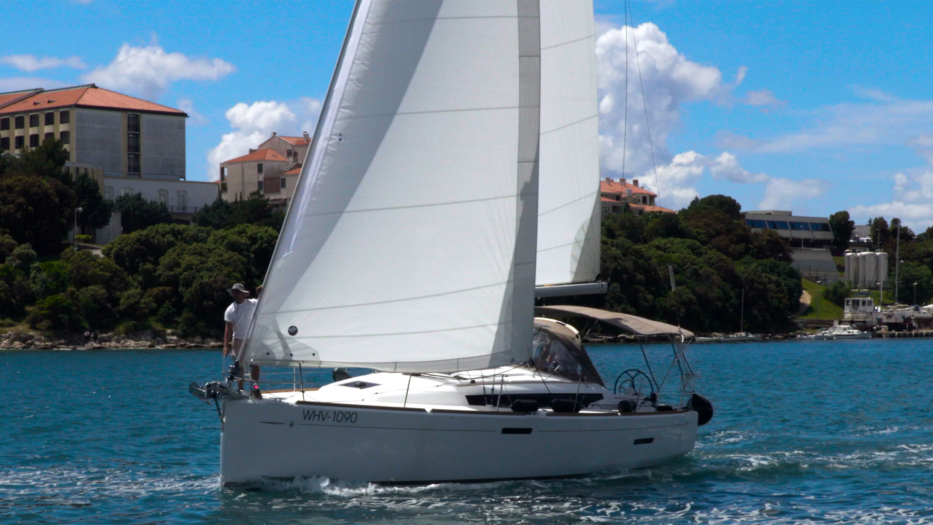 Photo #11 - Sun Odyssey 389 (Tina) in Pula - 9127