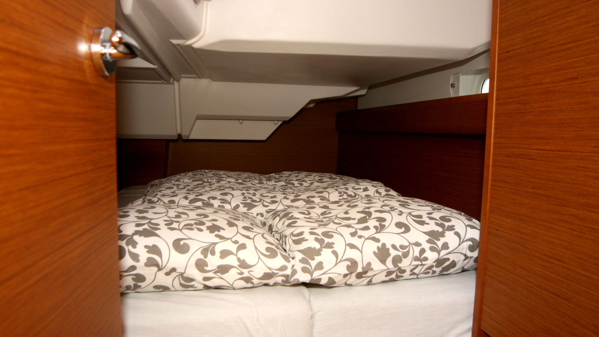 Photo #10 - Sun Odyssey 389 (Tina) in Pula - 9127